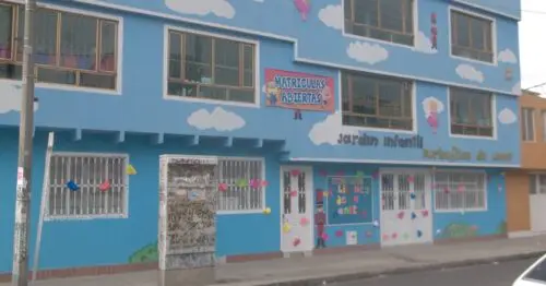 JARDIN INFANTIL BURBUJITAS DE AMOR LA CECILIA JARDIN INFANTIL BURBUJITAS DE AMOR LA CECILIA
